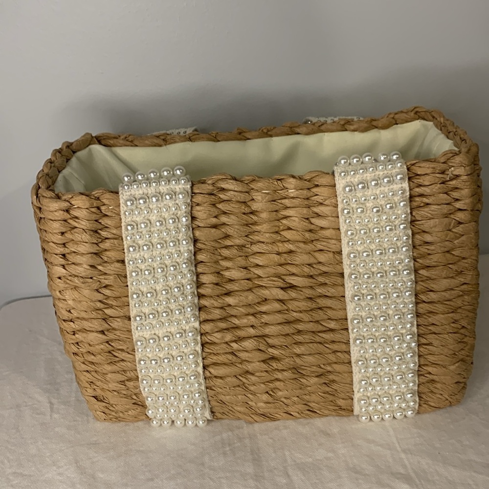 Pearl handle basket - Picture 3 of 6